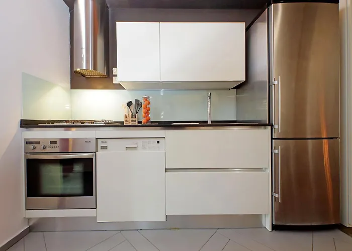Trastevere Historic Loft By Luxury Getaways