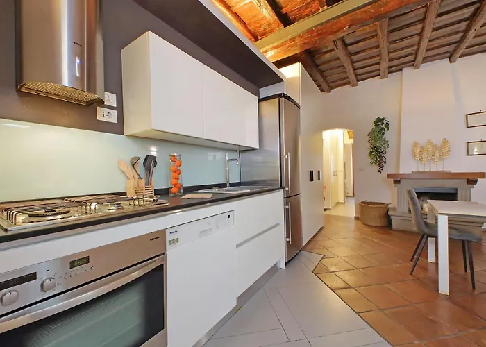 Trastevere Historic Loft By Luxury Getaways
