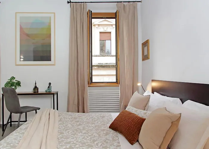Trastevere Historic Loft By Luxury Getaways